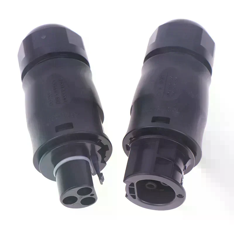 Grid Tie Micro Inverter - BC01 3 Pin Connector AC Male
